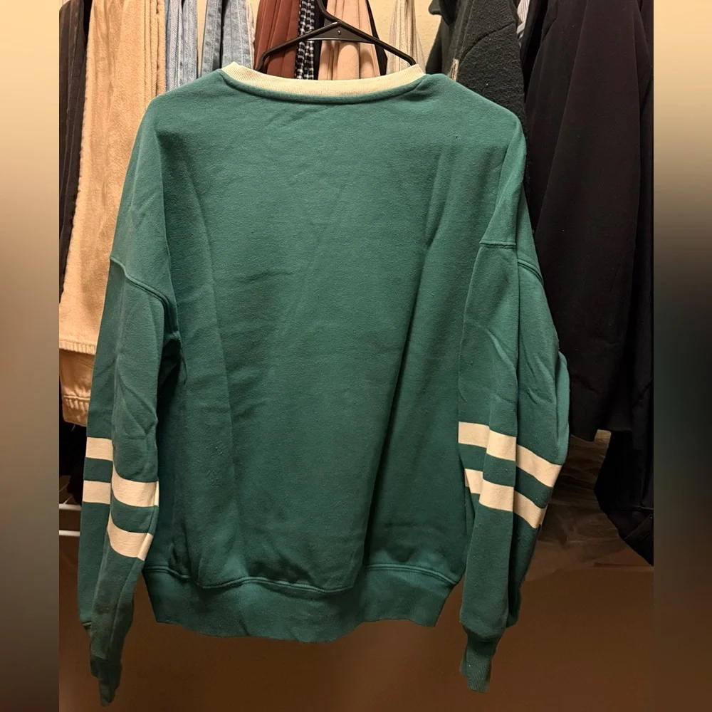 *LIKE NEW* Vintage Disney Green Sweater - Picture 2 of 2